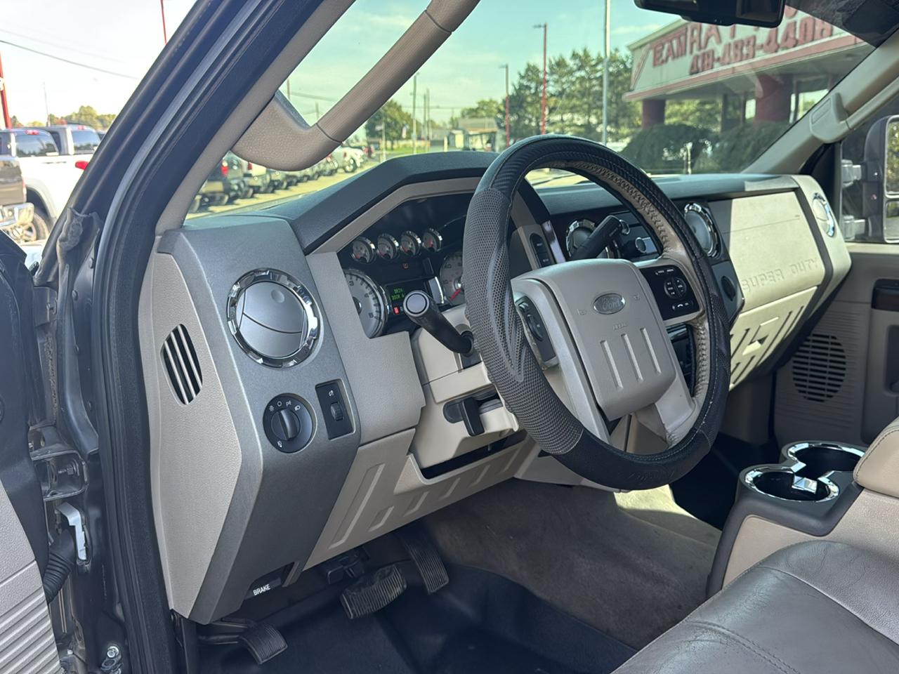 Ford Super Duty F-250 SRW 4WD Crew Cab 156" Lariat 2010