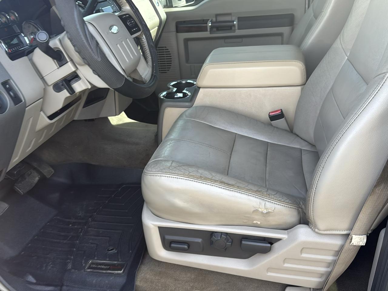 Ford Super Duty F-250 SRW 4WD Crew Cab 156" Lariat 2010