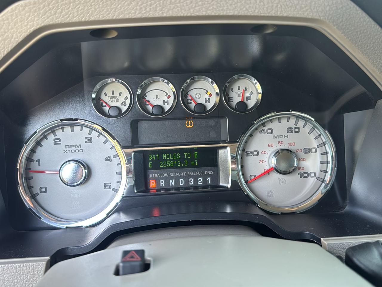 Ford Super Duty F-250 SRW 4WD Crew Cab 156" Lariat 2010
