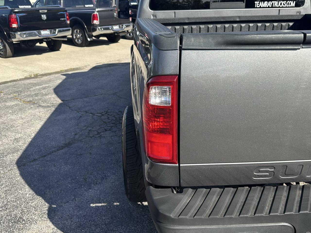 Ford Super Duty F-250 SRW 4WD Crew Cab 156" Lariat 2010