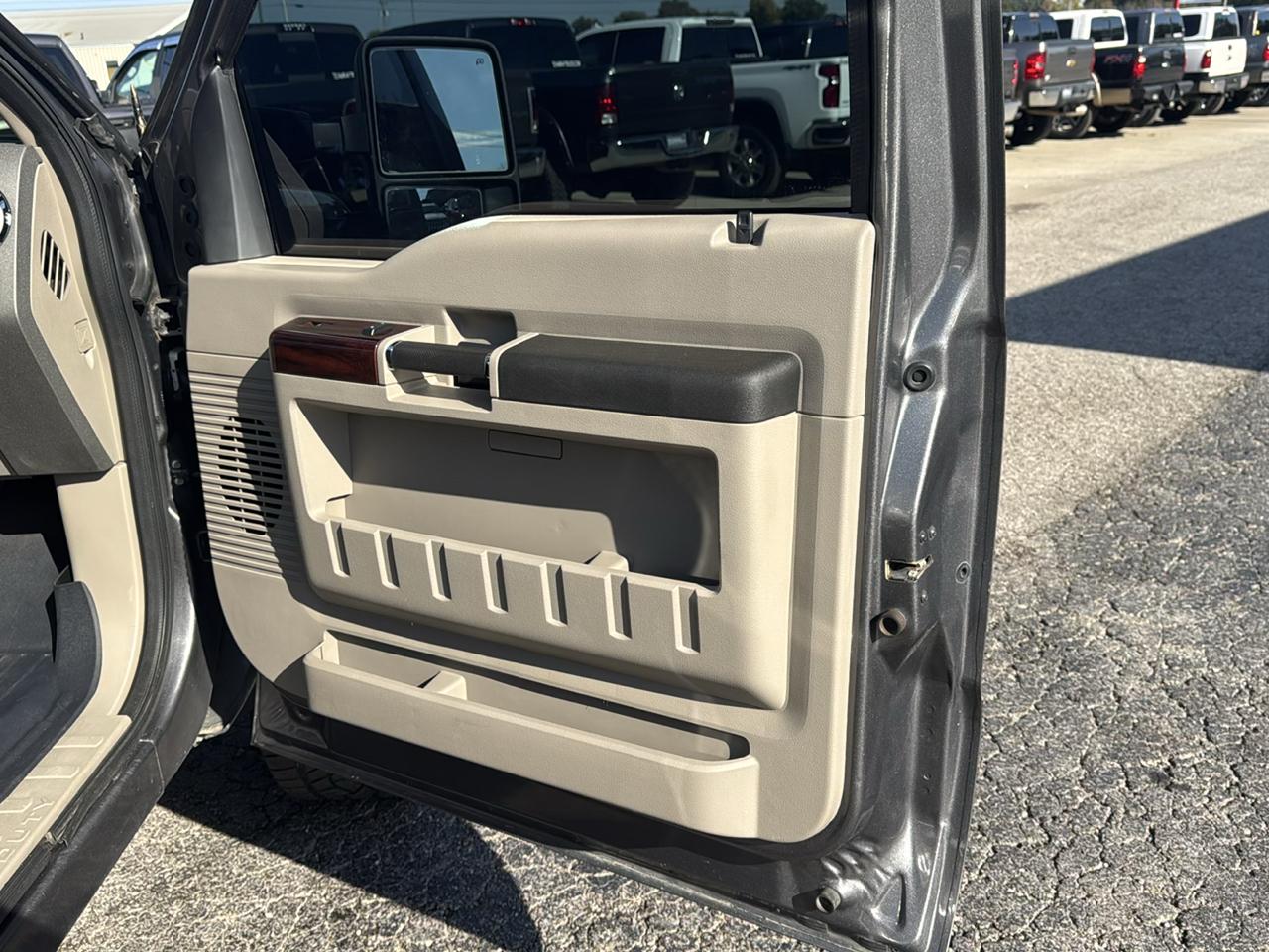 Ford Super Duty F-250 SRW 4WD Crew Cab 156" Lariat 2010