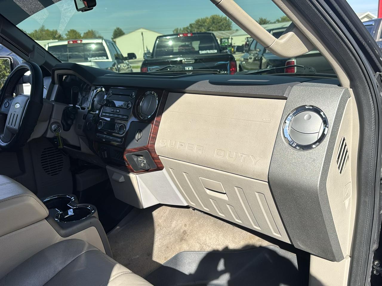 Ford Super Duty F-250 SRW 4WD Crew Cab 156" Lariat 2010