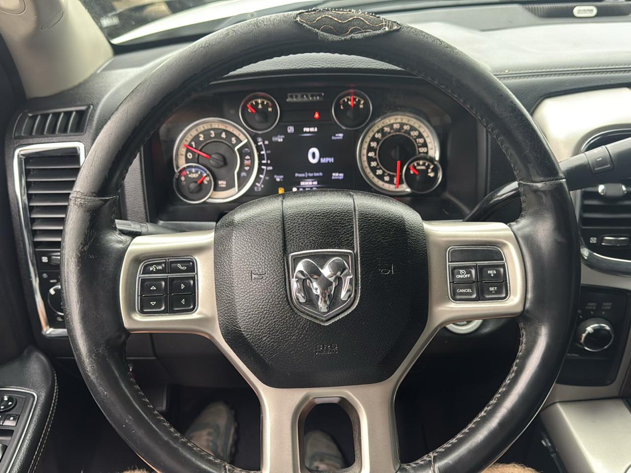 RAM 2500 4WD Crew Cab 149" Laramie 2016