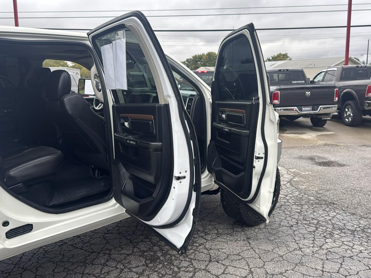 RAM 2500 4WD Crew Cab 149" Laramie 2016