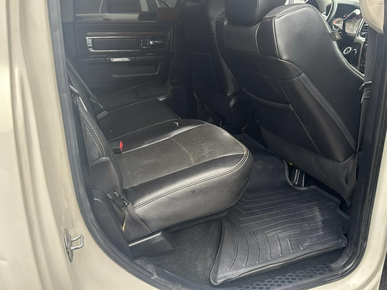 RAM 2500 4WD Crew Cab 149" Laramie 2016