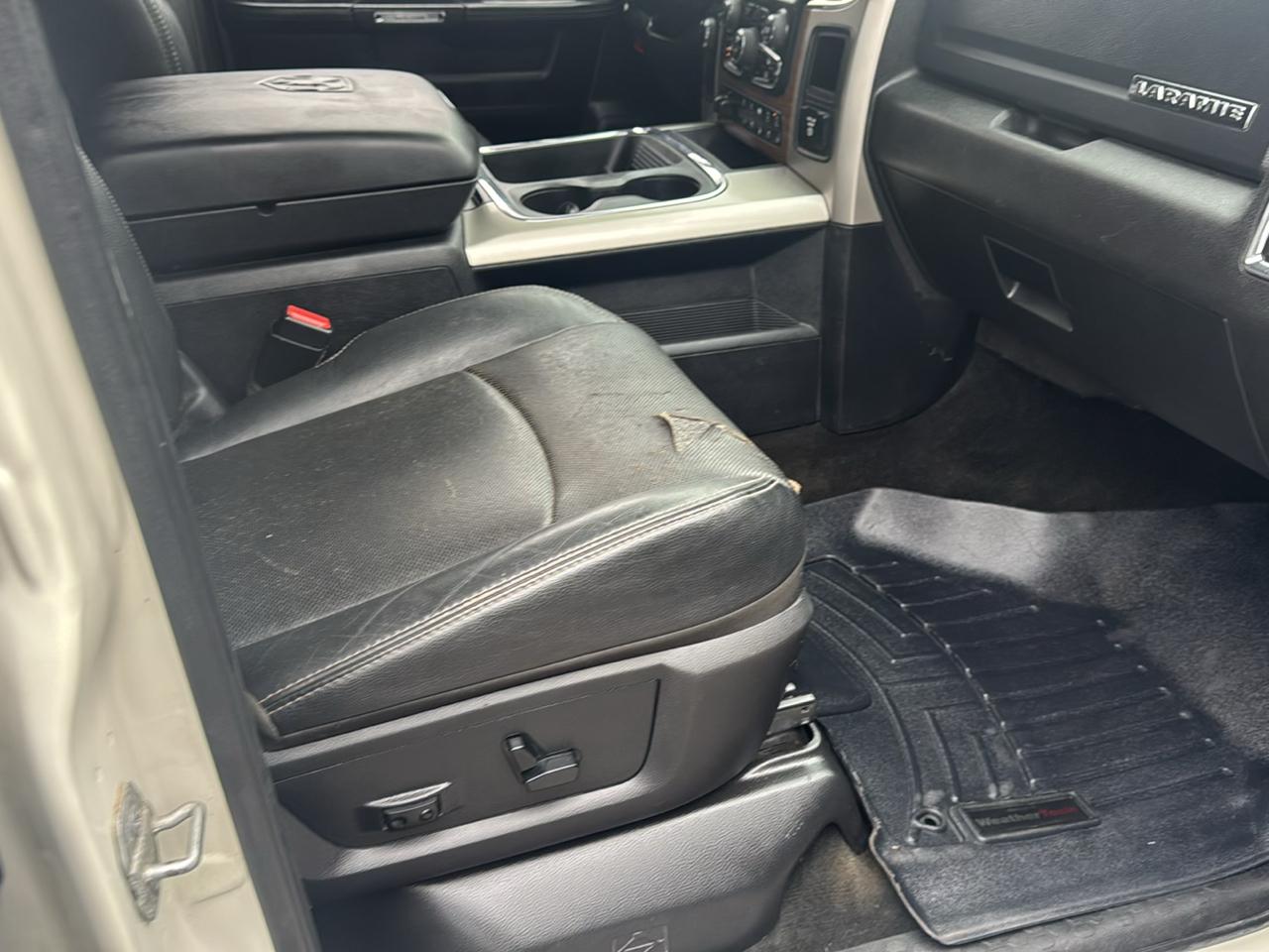 RAM 2500 4WD Crew Cab 149" Laramie 2016