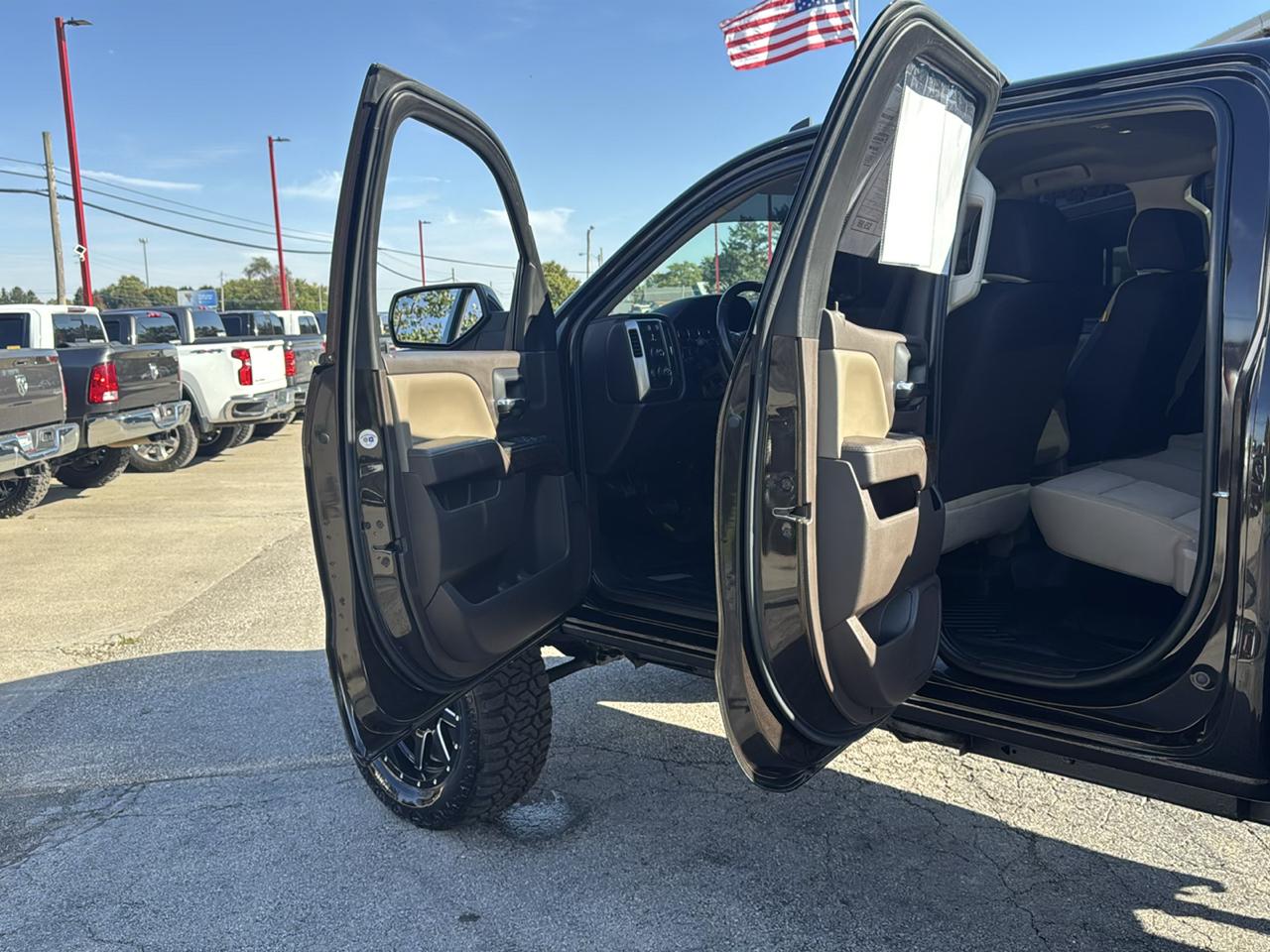 Chevrolet Silverado 1500 4WD Double Cab 143.5" LT w/1LT 2018