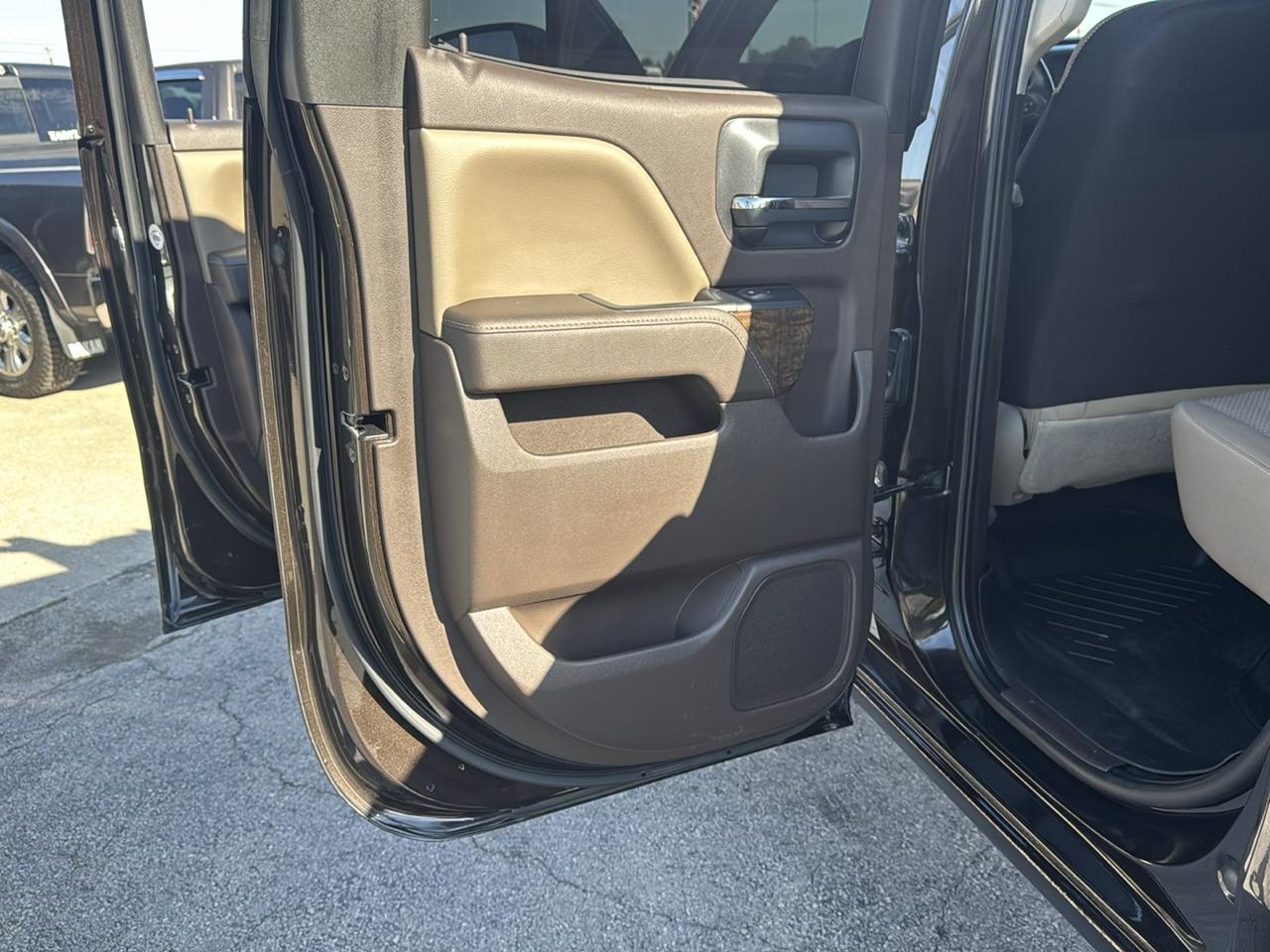 Chevrolet Silverado 1500 4WD Double Cab 143.5" LT w/1LT 2018