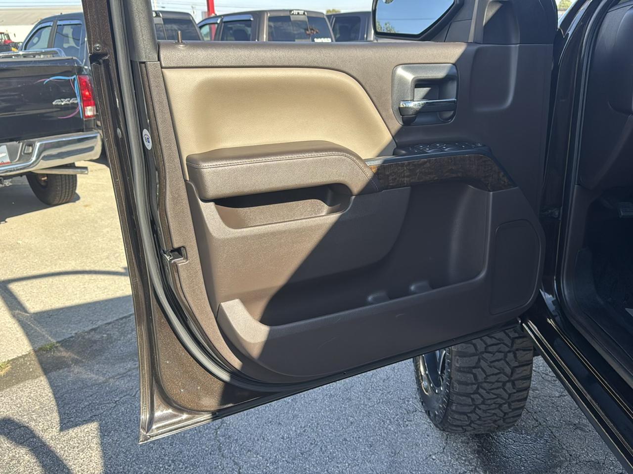 Chevrolet Silverado 1500 4WD Double Cab 143.5" LT w/1LT 2018