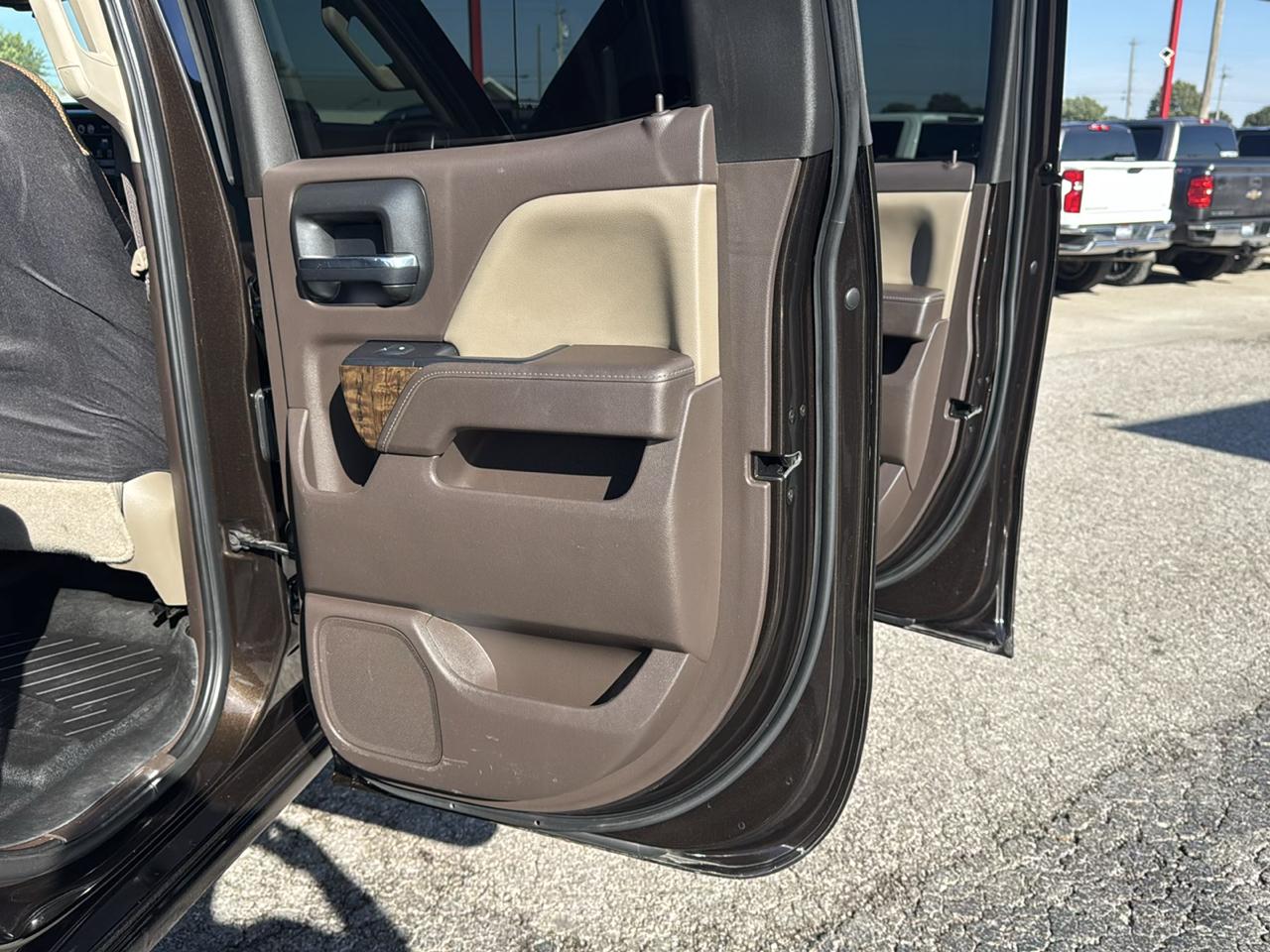 Chevrolet Silverado 1500 4WD Double Cab 143.5" LT w/1LT 2018