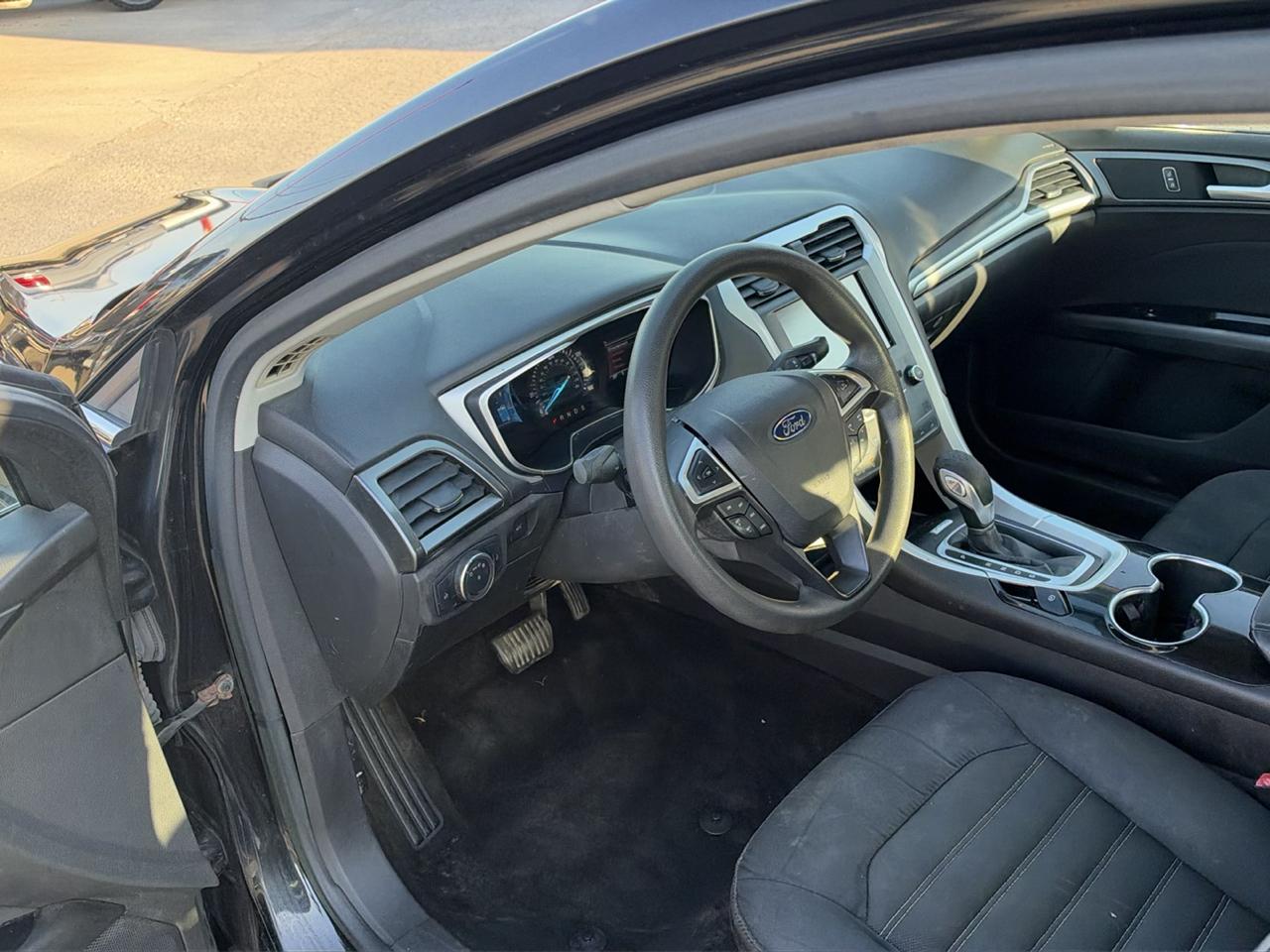 Ford Fusion 4dr Sdn SE FWD 2015