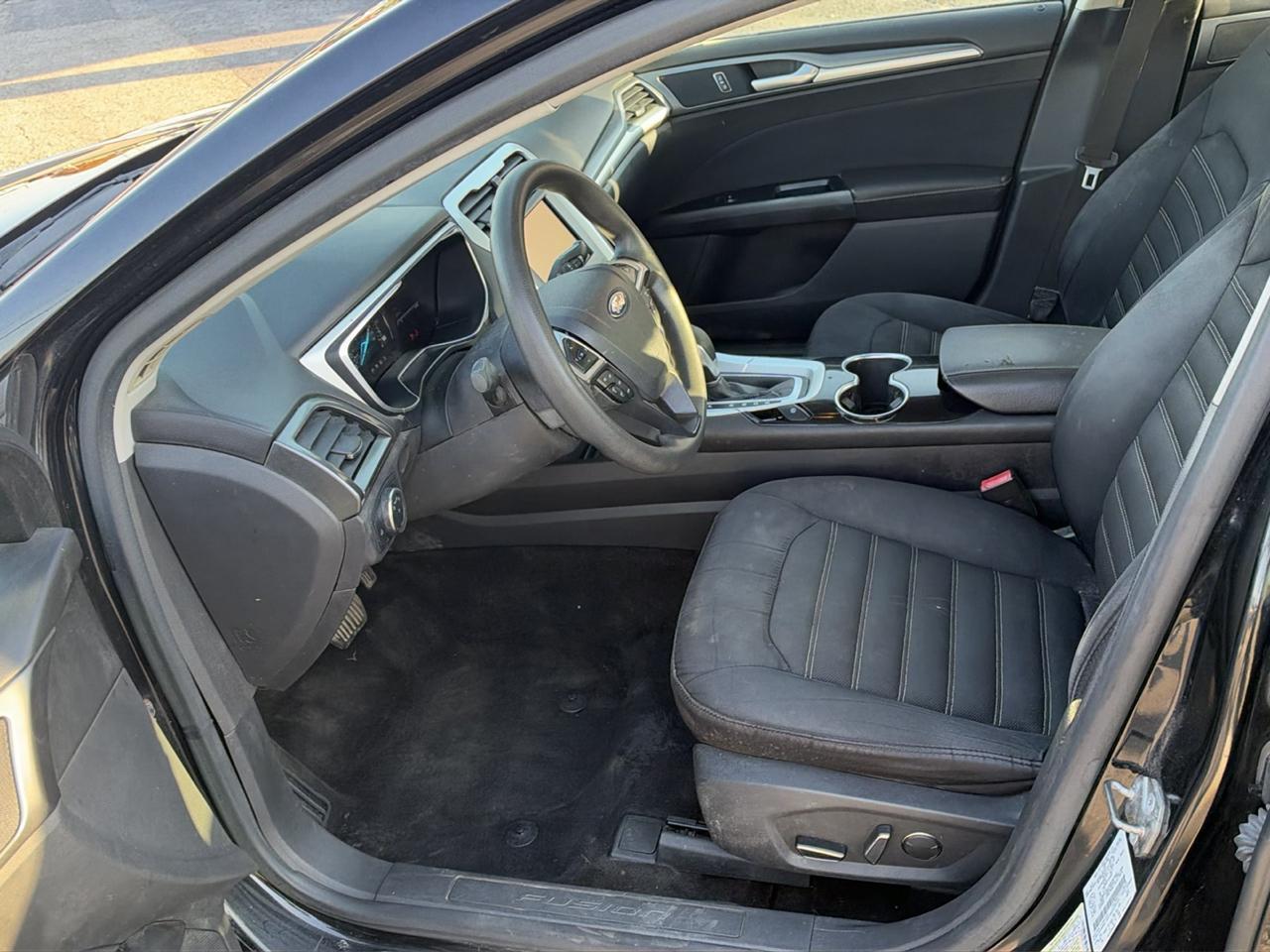 Ford Fusion 4dr Sdn SE FWD 2015