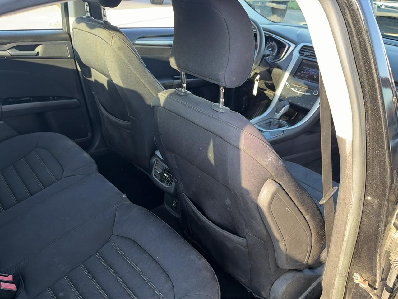 Ford Fusion 4dr Sdn SE FWD 2015