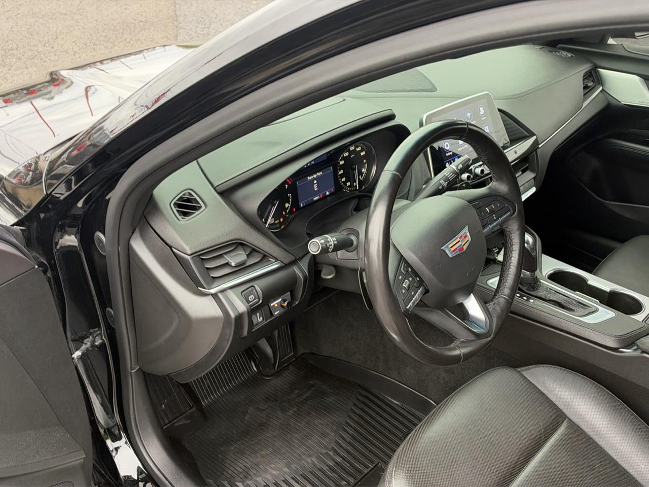 Cadillac CT4 4dr Sdn Premium Luxury 2020