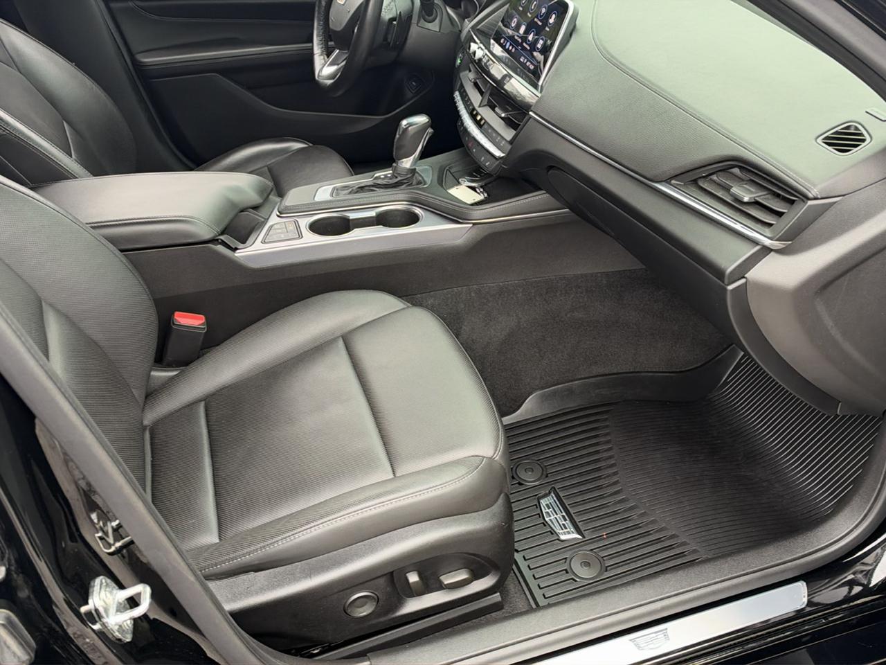 Cadillac CT4 4dr Sdn Premium Luxury 2020