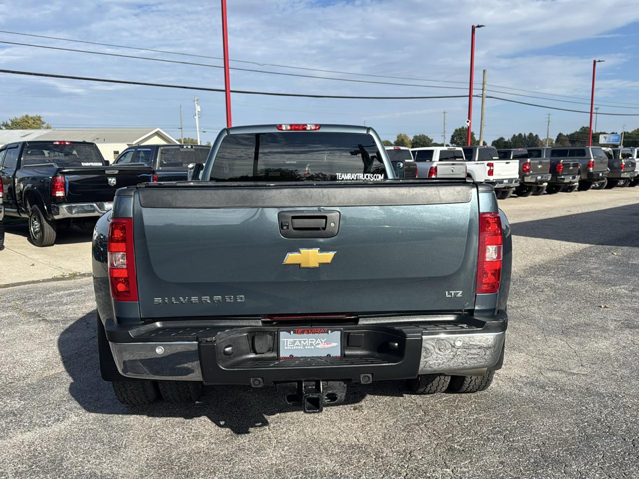Chevrolet Silverado 3500HD 4WD Ext Cab 158.2" LTZ 2012