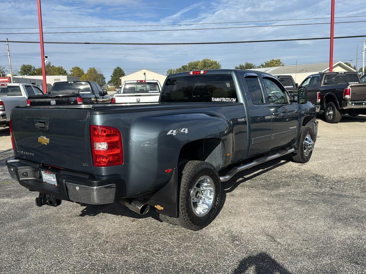 Chevrolet Silverado 3500HD 4WD Ext Cab 158.2" LTZ 2012