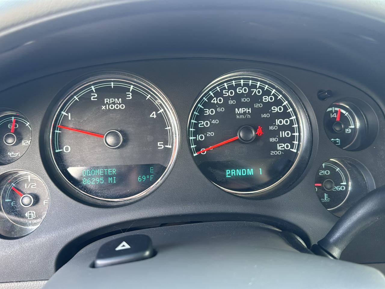 Chevrolet Silverado 3500HD 4WD Ext Cab 158.2" LTZ 2012