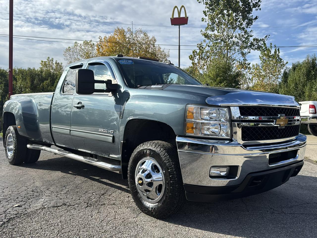 Chevrolet Silverado 3500HD 4WD Ext Cab 158.2" LTZ 2012