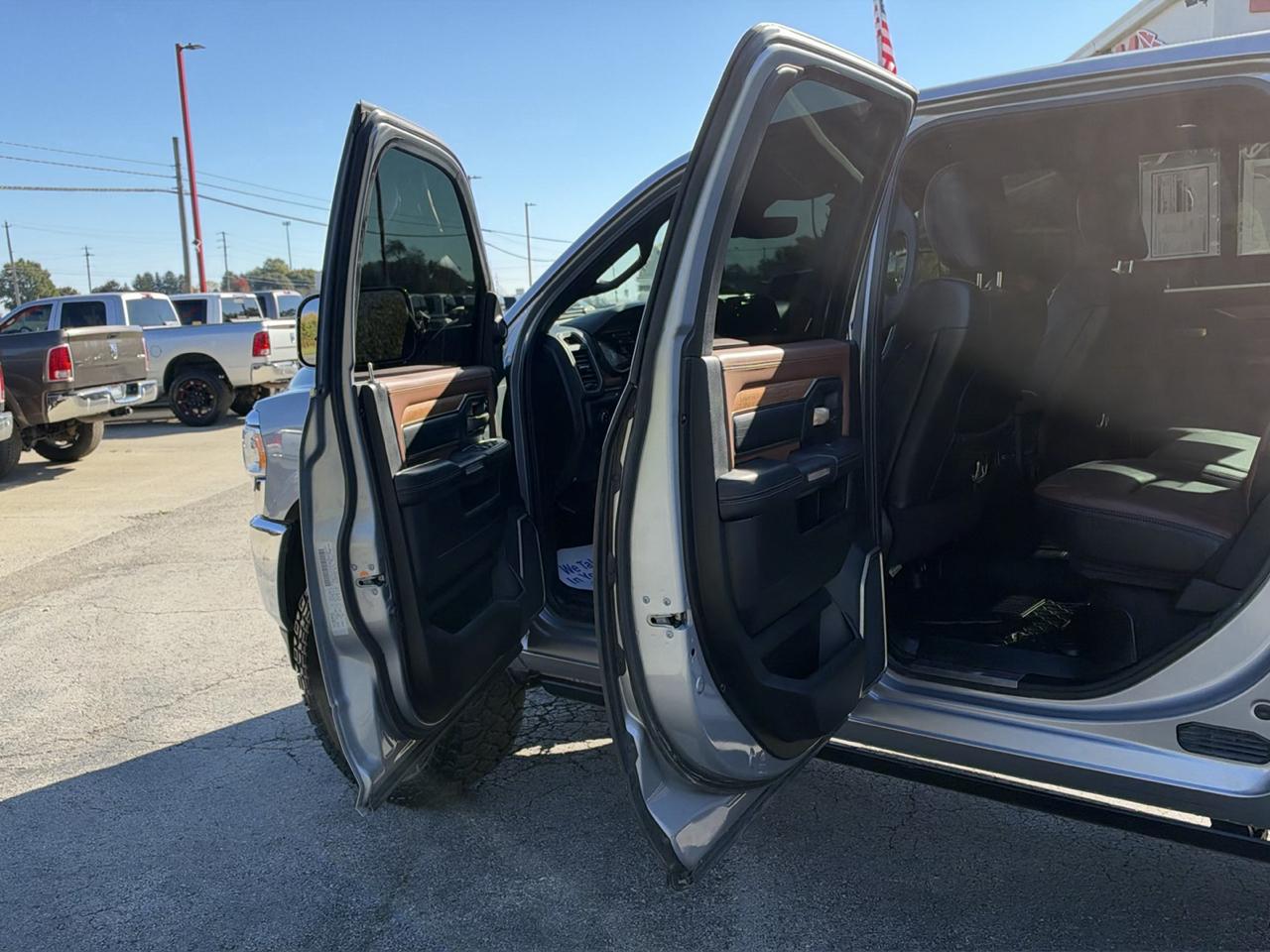 RAM 2500 Longhorn 4x4 Crew Cab 6'4" Box 2019