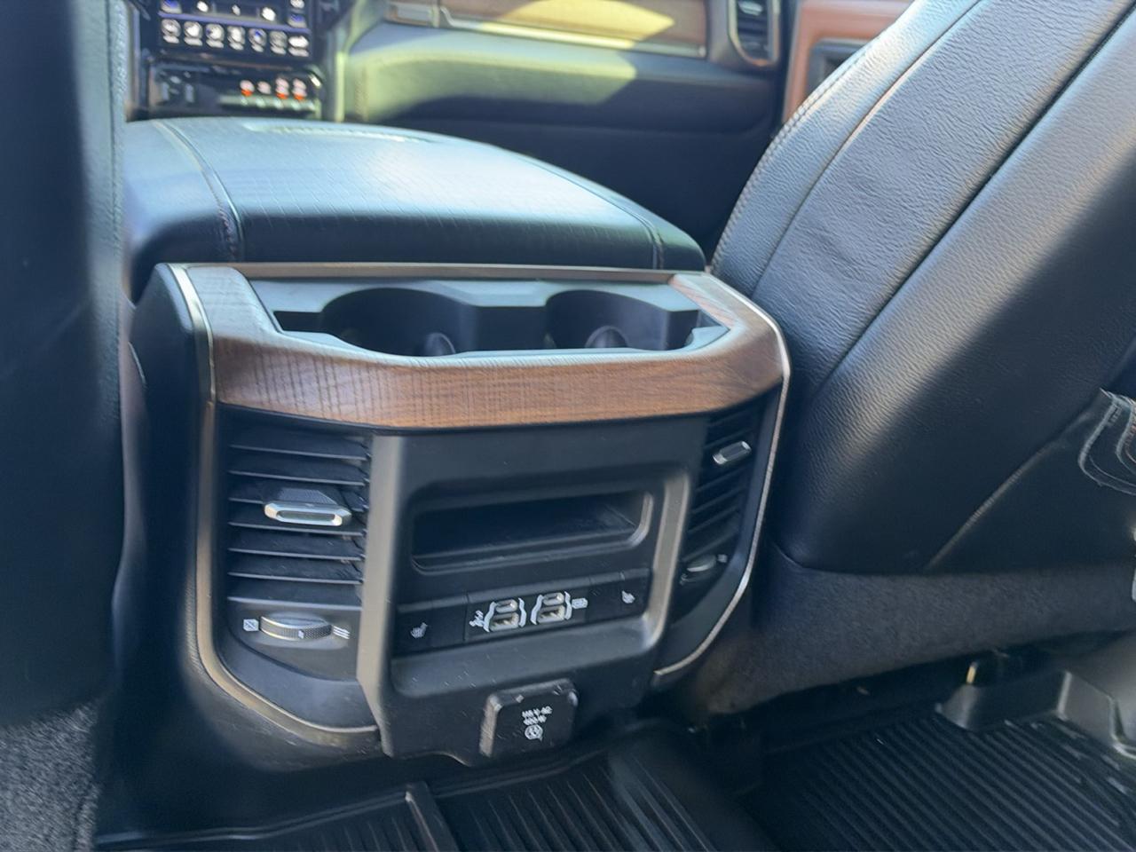 RAM 2500 Longhorn 4x4 Crew Cab 6'4" Box 2019