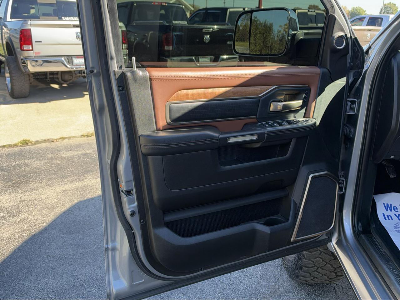 RAM 2500 Longhorn 4x4 Crew Cab 6'4" Box 2019