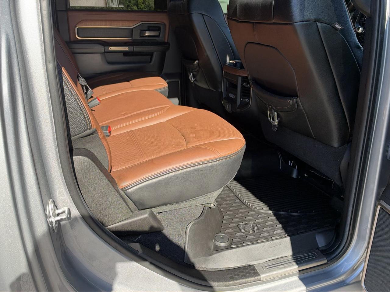 RAM 2500 Longhorn 4x4 Crew Cab 6'4" Box 2019