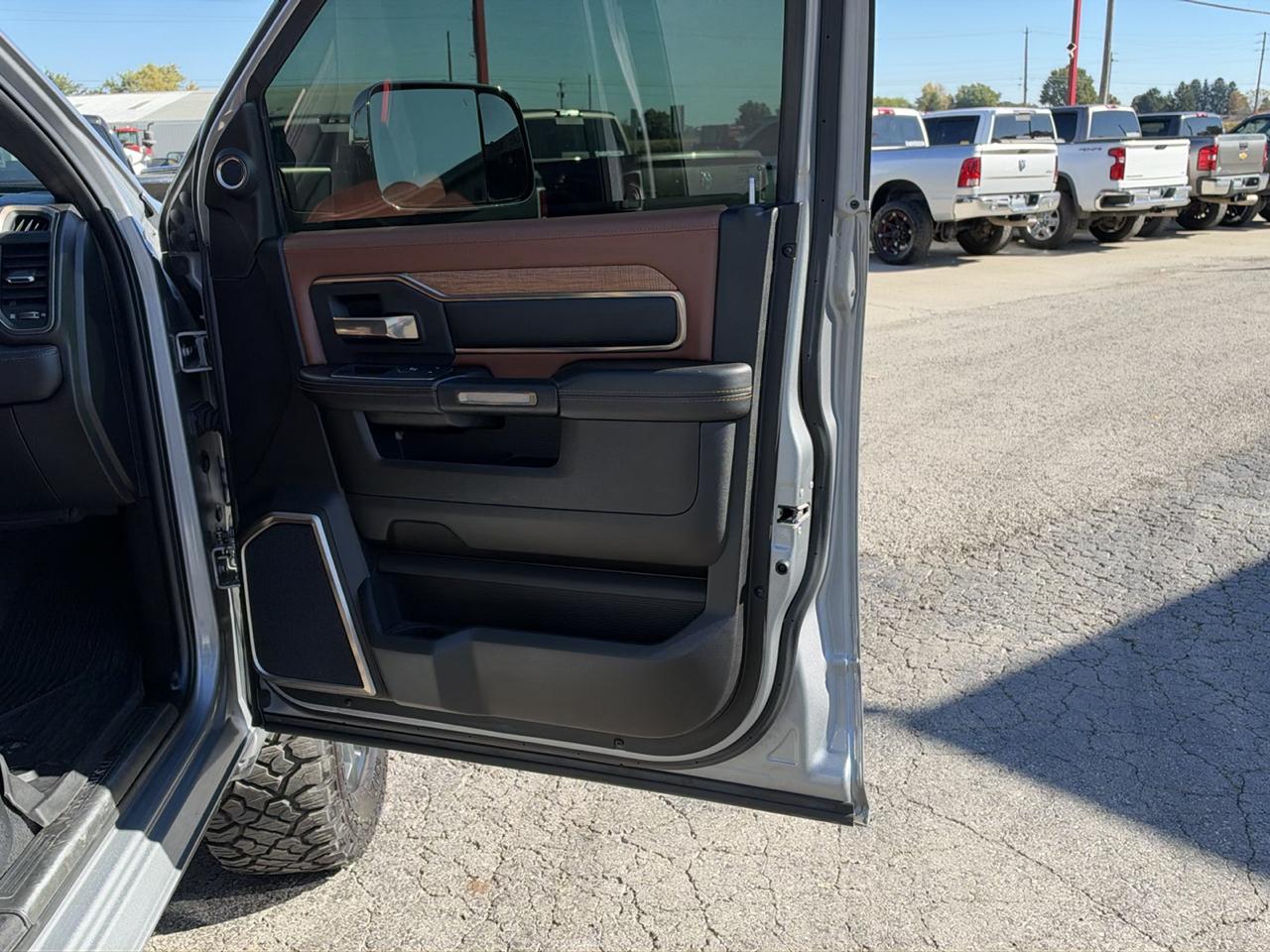 RAM 2500 Longhorn 4x4 Crew Cab 6'4" Box 2019