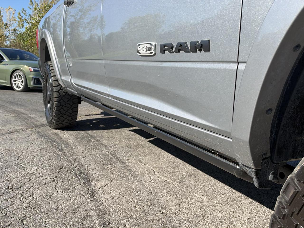 RAM 2500 Longhorn 4x4 Crew Cab 6'4" Box 2019