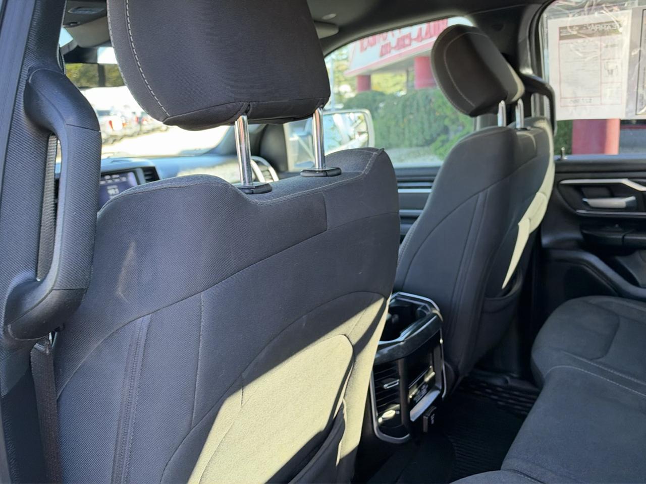 RAM 1500 Big Horn 4x4 Quad Cab 6'4" Box 2021