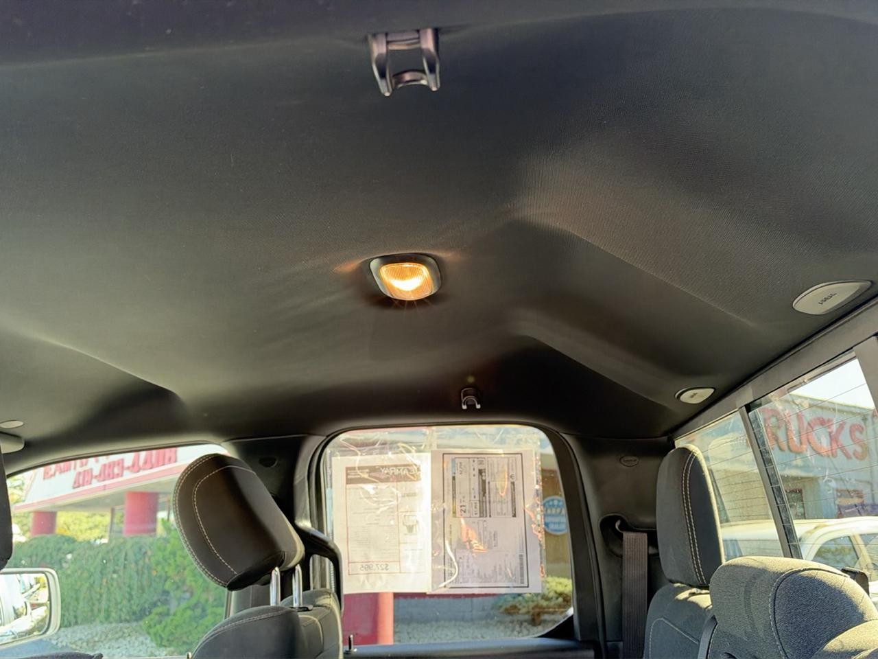 RAM 1500 Big Horn 4x4 Quad Cab 6'4" Box 2021