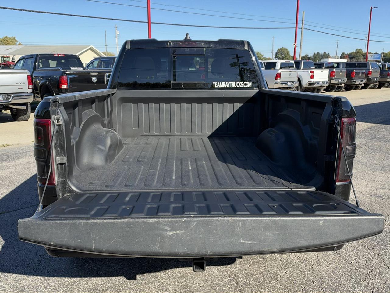 RAM 1500 Big Horn 4x4 Quad Cab 6'4" Box 2021
