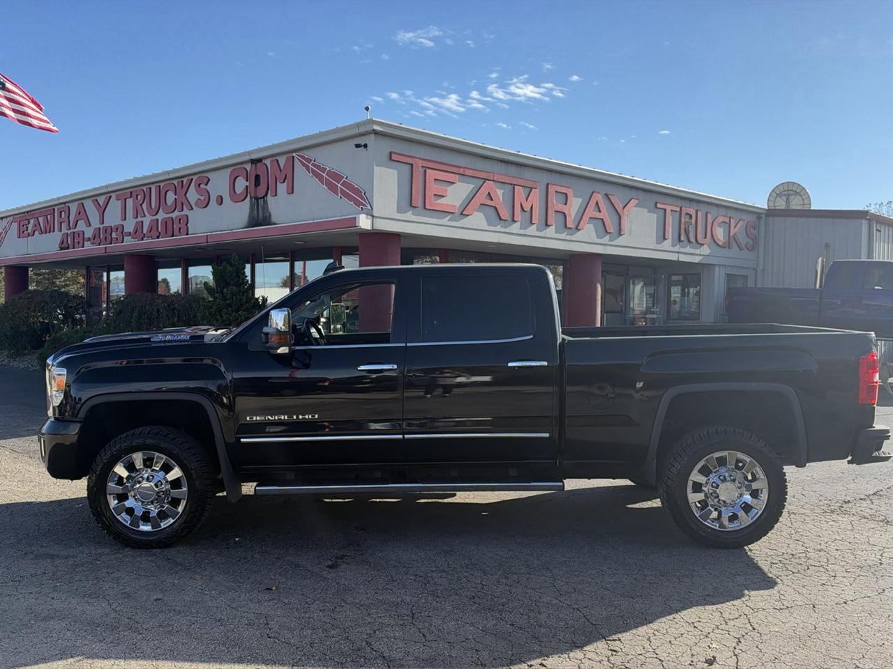 GMC Sierra 2500HD 4WD Crew Cab 153.7" Denali 2018