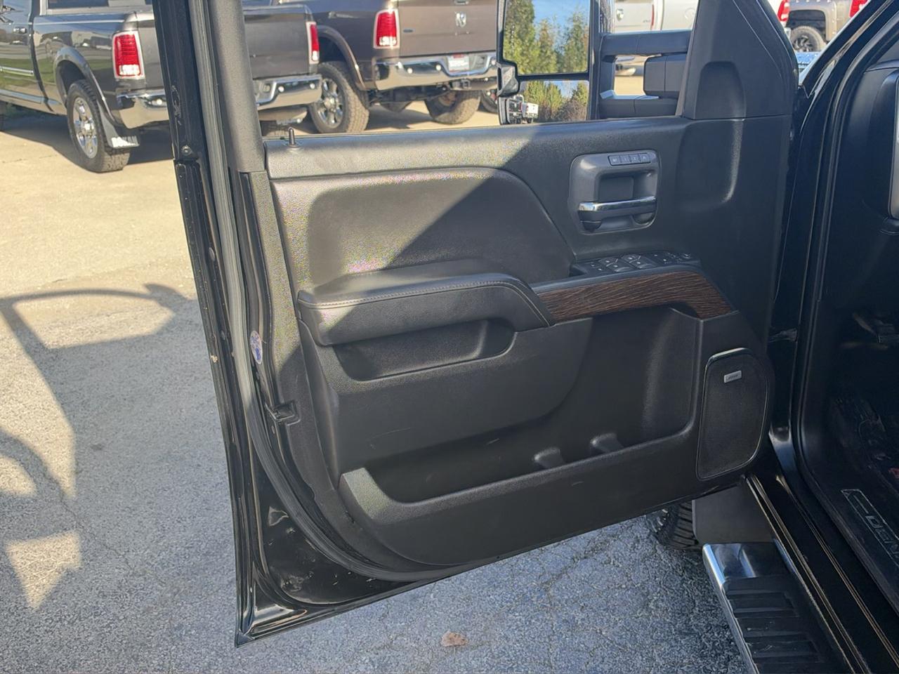 GMC Sierra 2500HD 4WD Crew Cab 153.7" Denali 2018