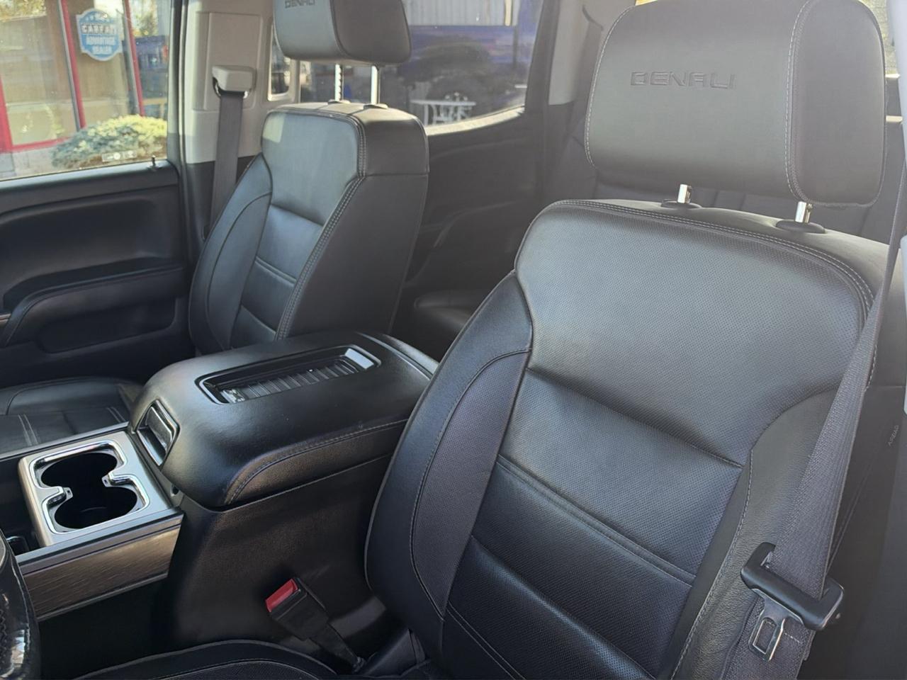 GMC Sierra 2500HD 4WD Crew Cab 153.7" Denali 2018