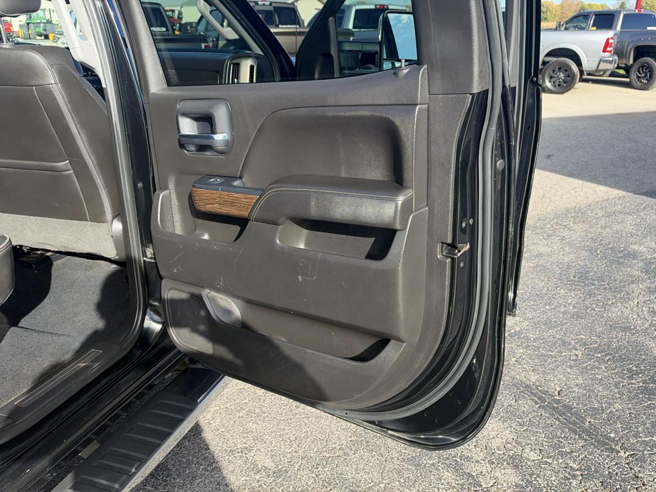 GMC Sierra 2500HD 4WD Crew Cab 153.7" Denali 2018