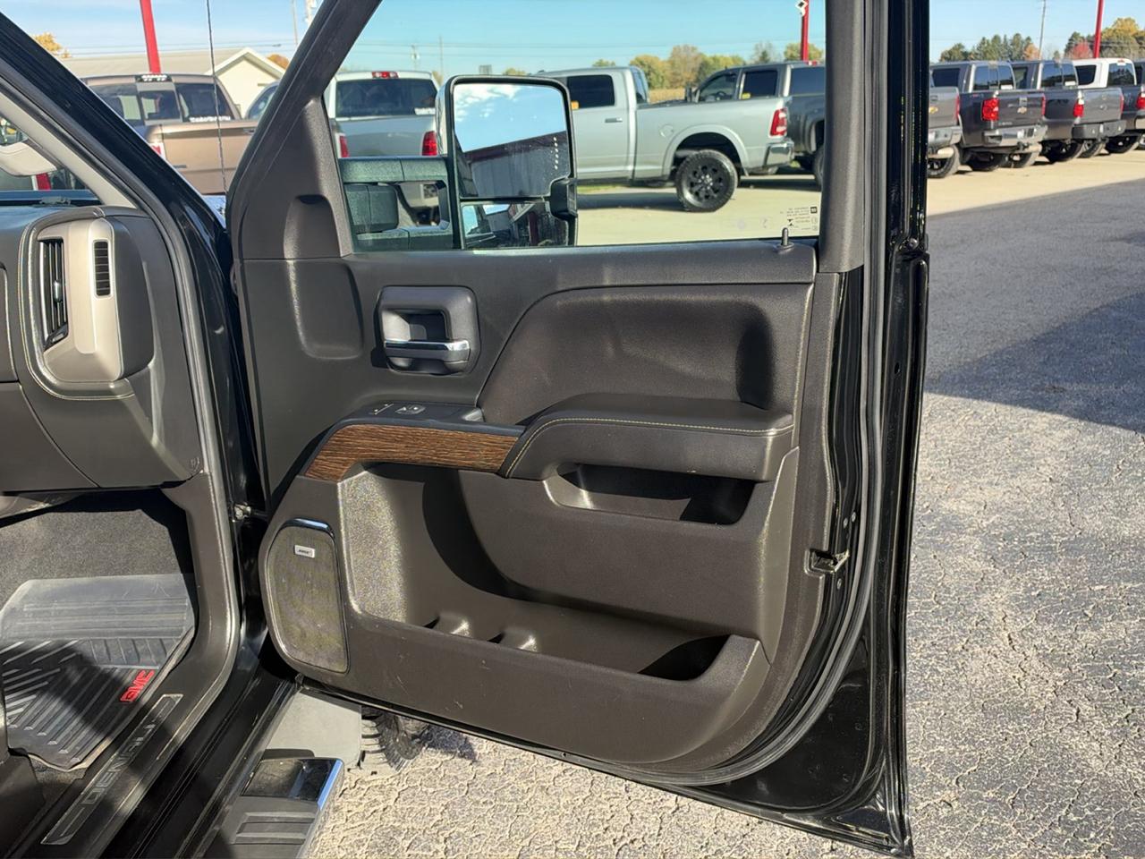 GMC Sierra 2500HD 4WD Crew Cab 153.7" Denali 2018