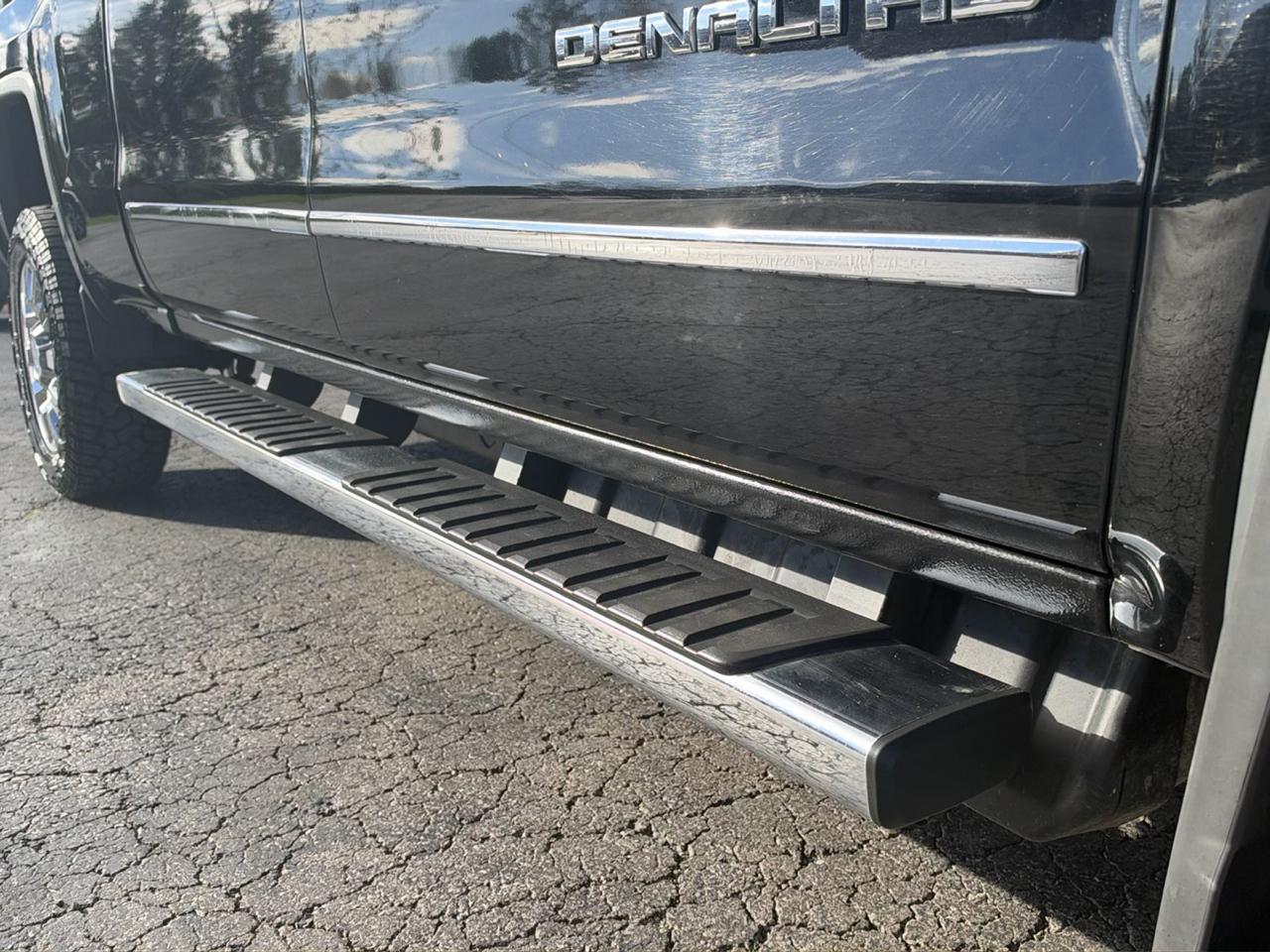 GMC Sierra 2500HD 4WD Crew Cab 153.7" Denali 2018