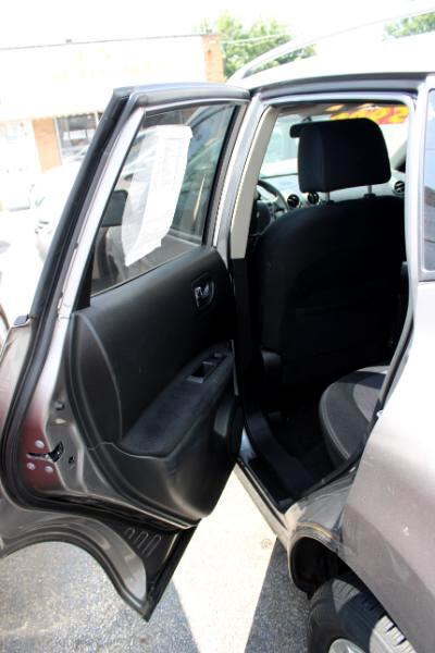 Nissan Rogue S AWD 2011