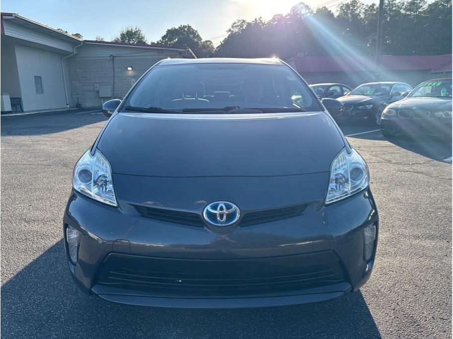 2015 Toyota Prius Three photo 2