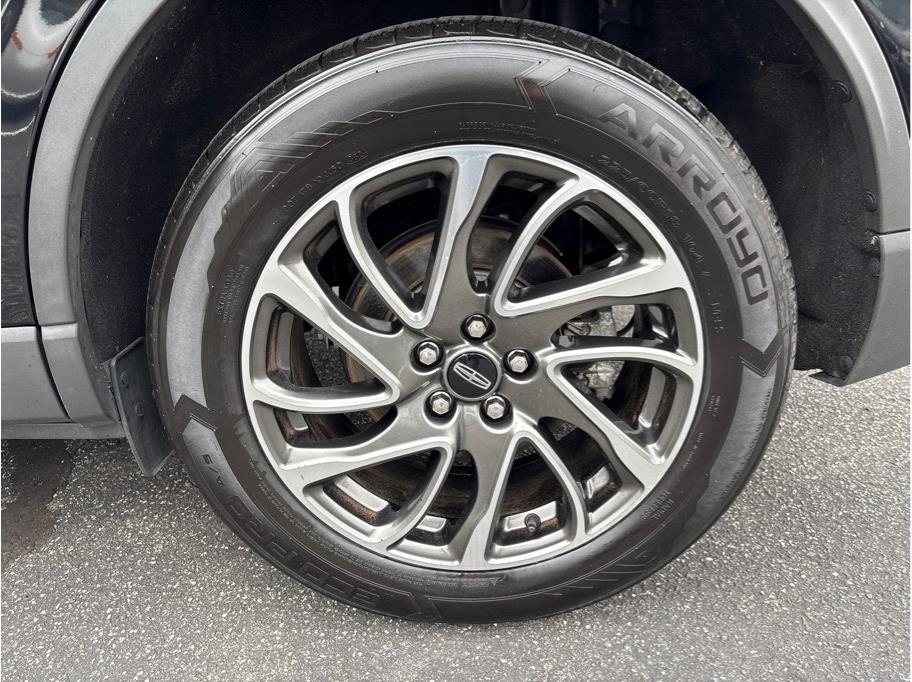 Lincoln Corsair  2020