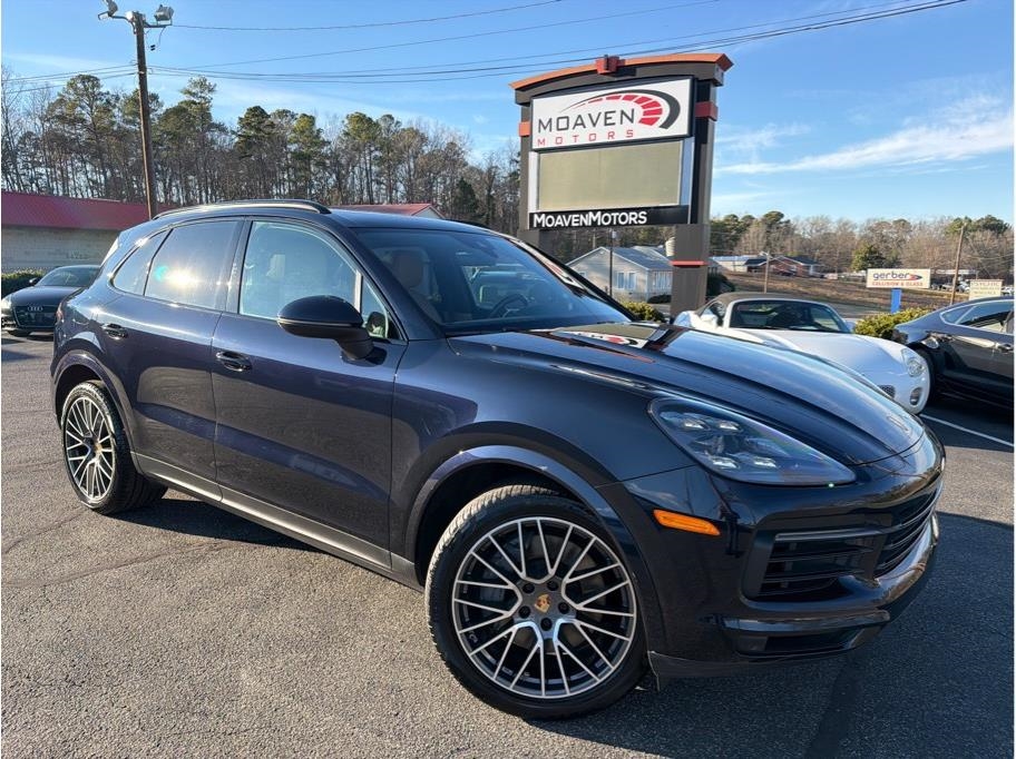 2020 Porsche Cayenne S's photo