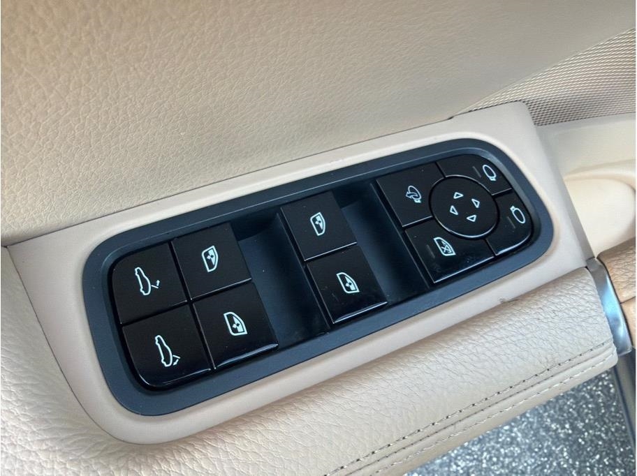 Porsche Cayenne  2020