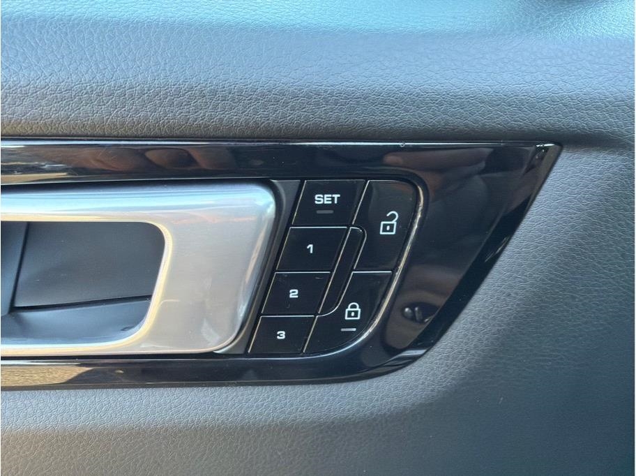 Porsche Cayenne  2020