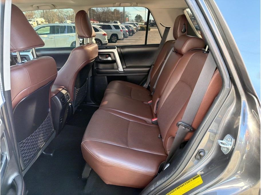 Toyota 4Runner  2016