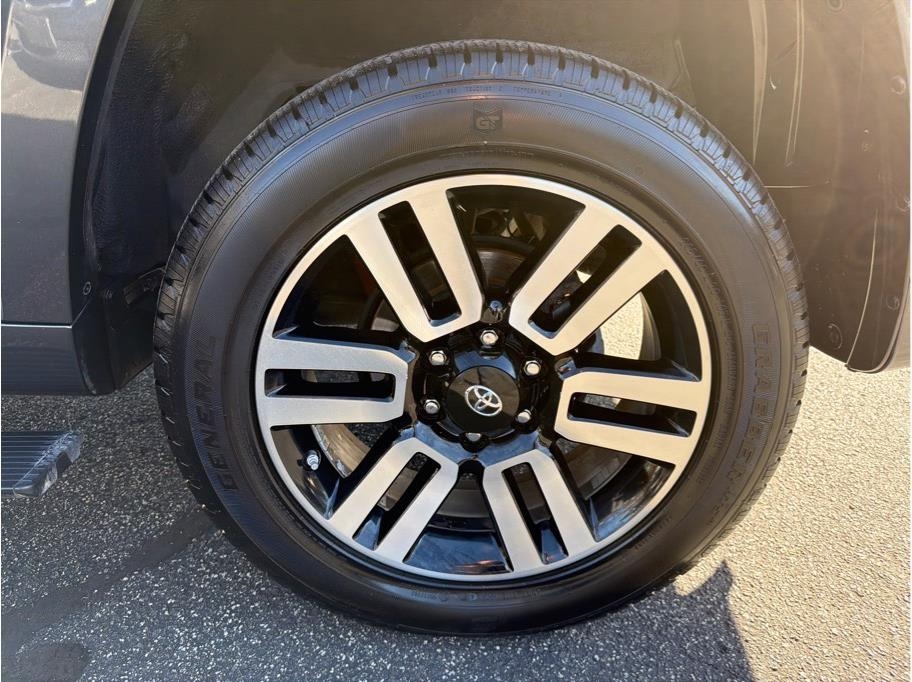 Toyota 4Runner  2016