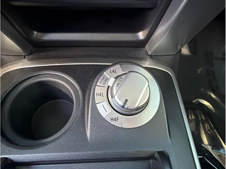 Toyota 4Runner  2016