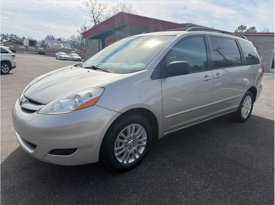 Toyota Sienna  2010