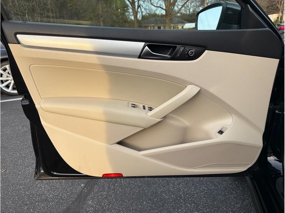 Volkswagen Passat  2013