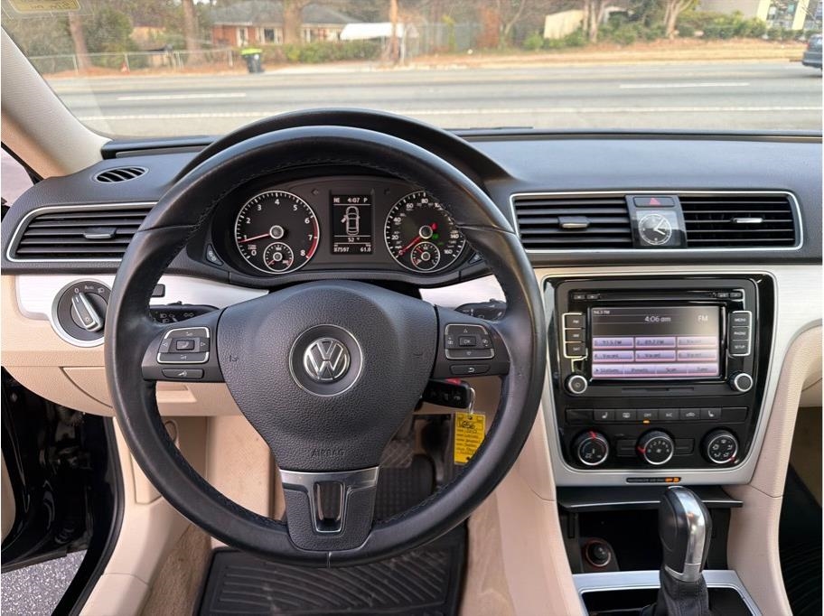 Volkswagen Passat  2013